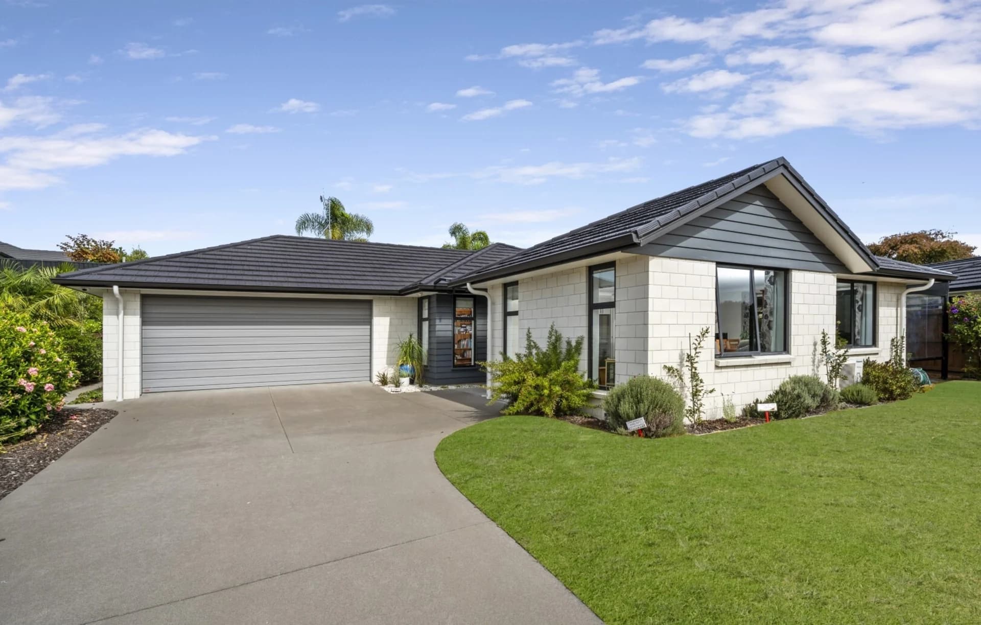 15 Shoreview Close