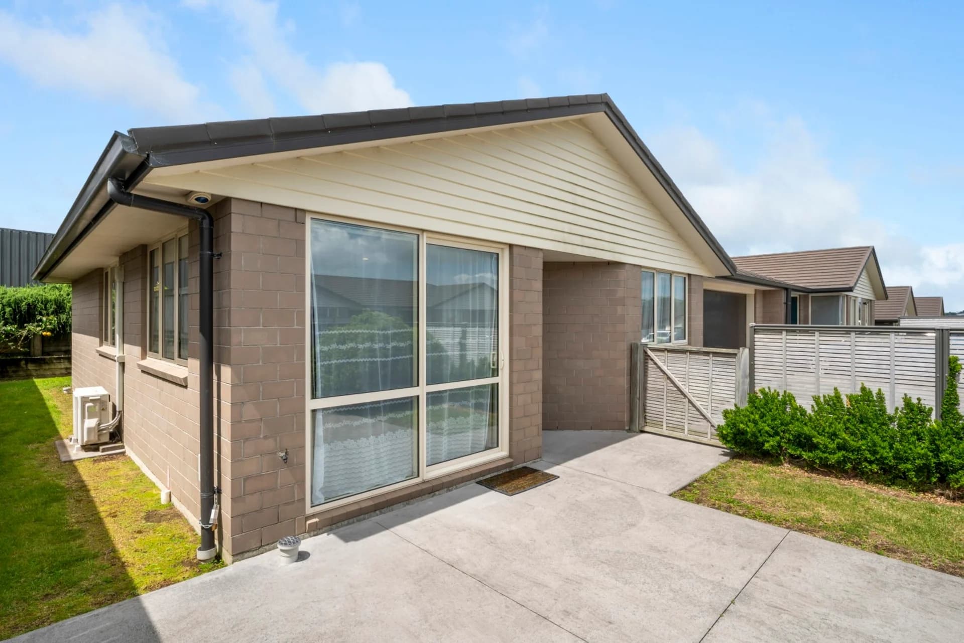 4 Greystone Place
